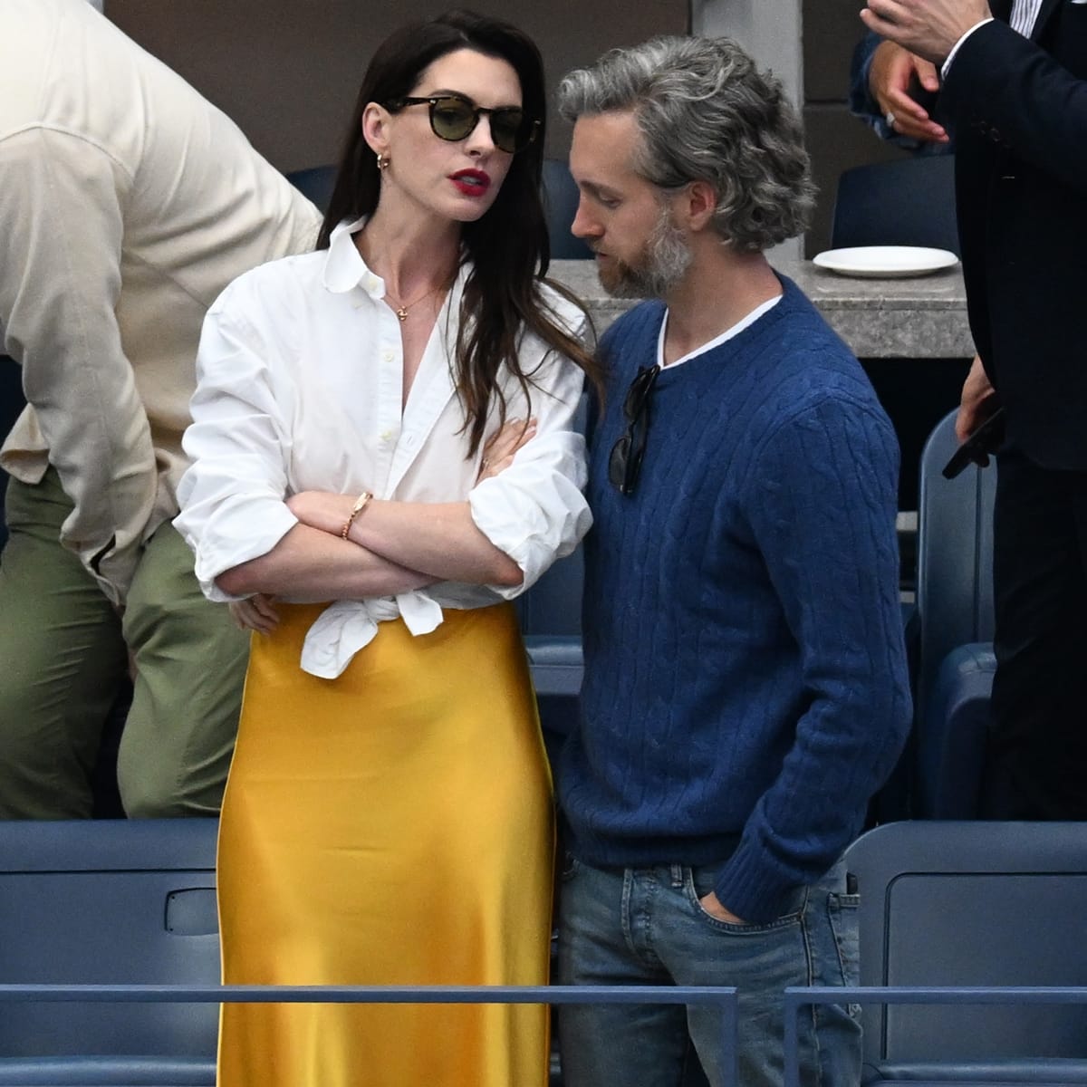 Anne Hathaway and Adam Shulman attend the men's final on day 14 of the US Open 2022, the 4th Grand Slam of the season, at the USTA Billie Jean King National Tennis Center