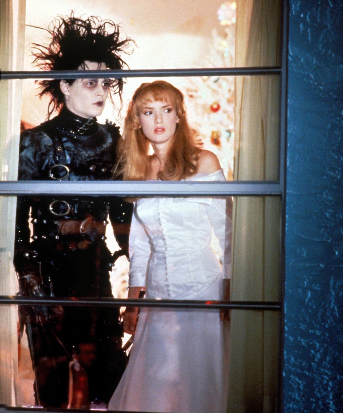 Edward Scissorhands co-stars Winona Ryder and Johnny Depp dated for four years from 1989 to 1993
