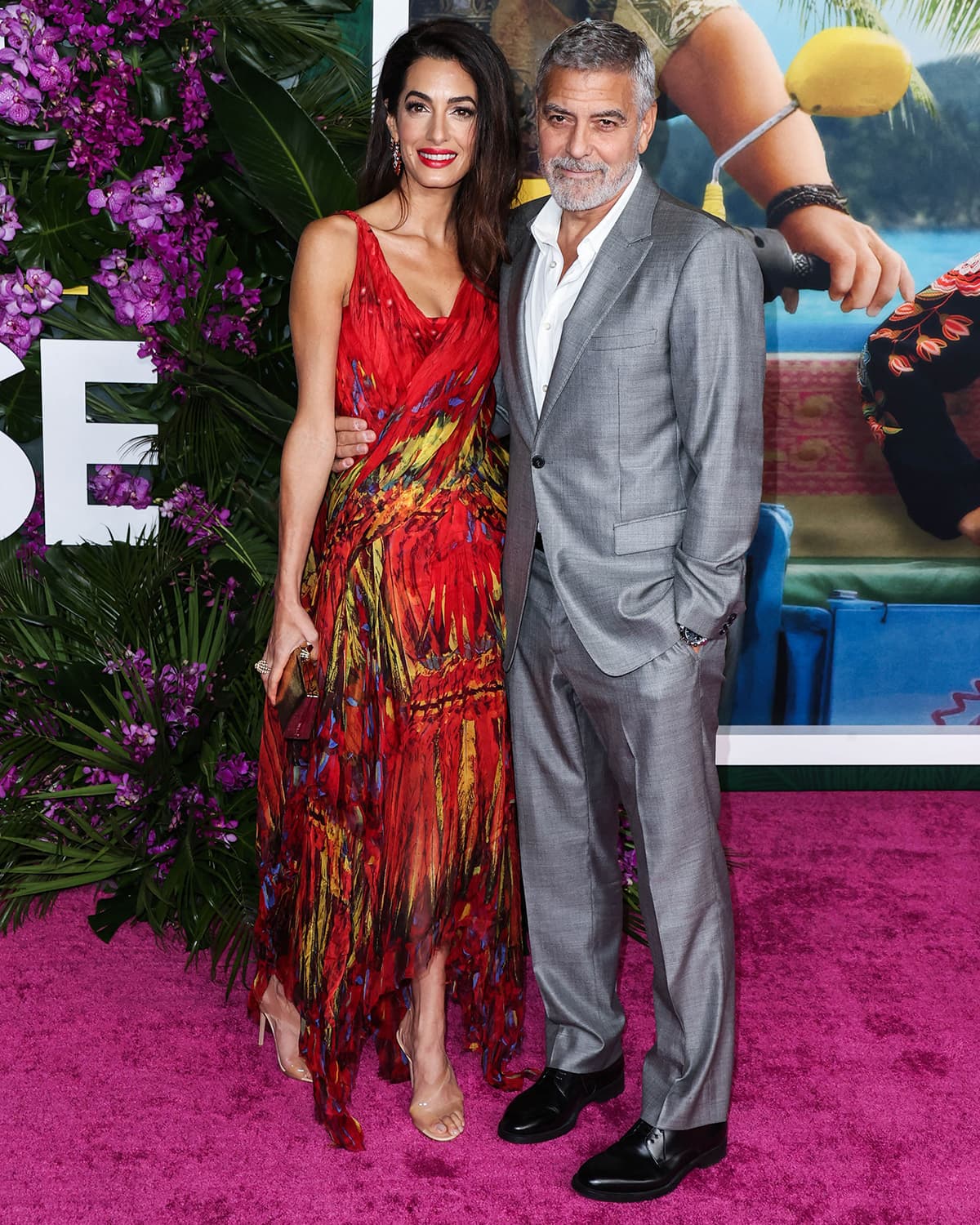 Amal Clooney accompanies her husband George Clooney to the premiere of his latest rom-com movie