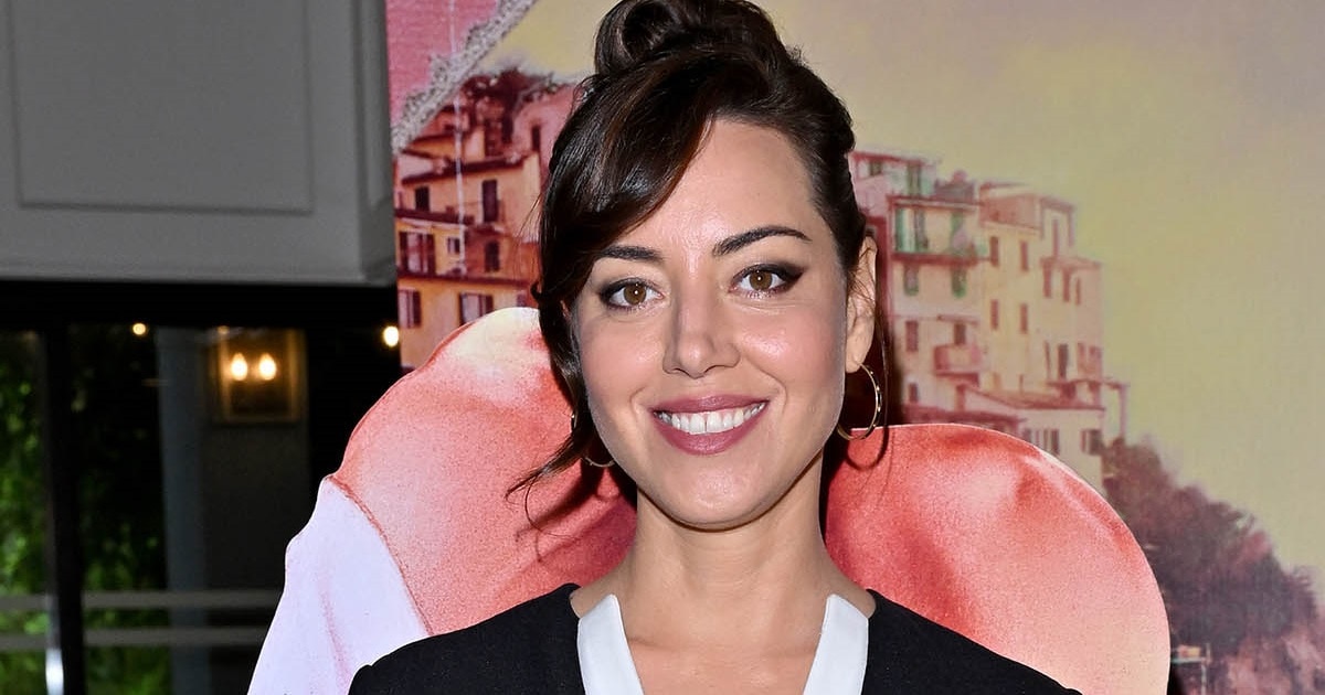 Aubrey Plaza&rsquo;s Height, Shoe Size and Red Carpet Looks Unveiled