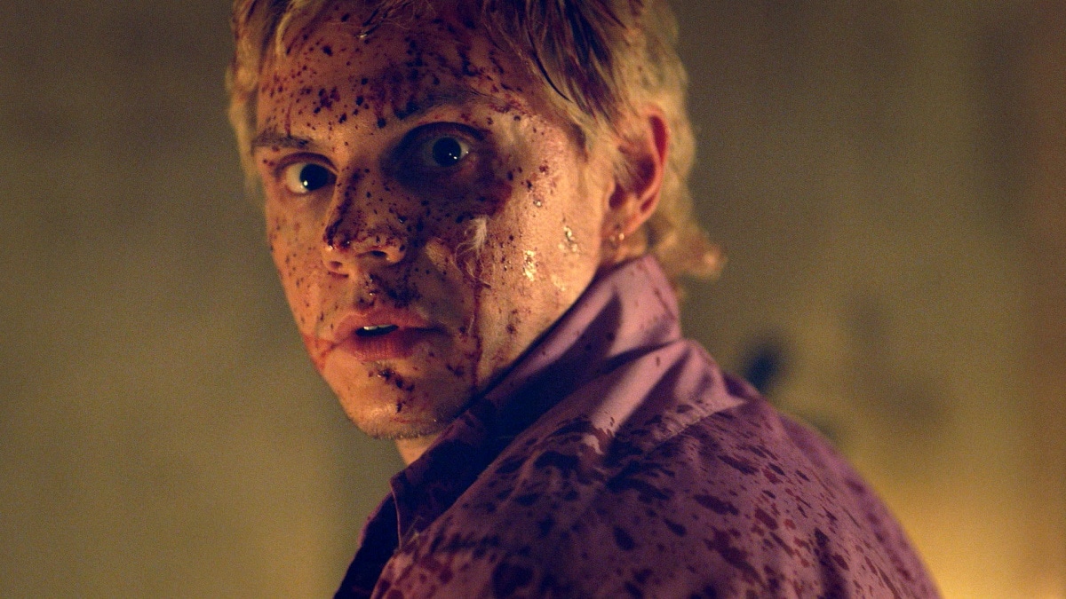 Portraying many characters in the ongoing horror anthology television series American Horror Story, Evan Peters was one of the mainstays in the show
