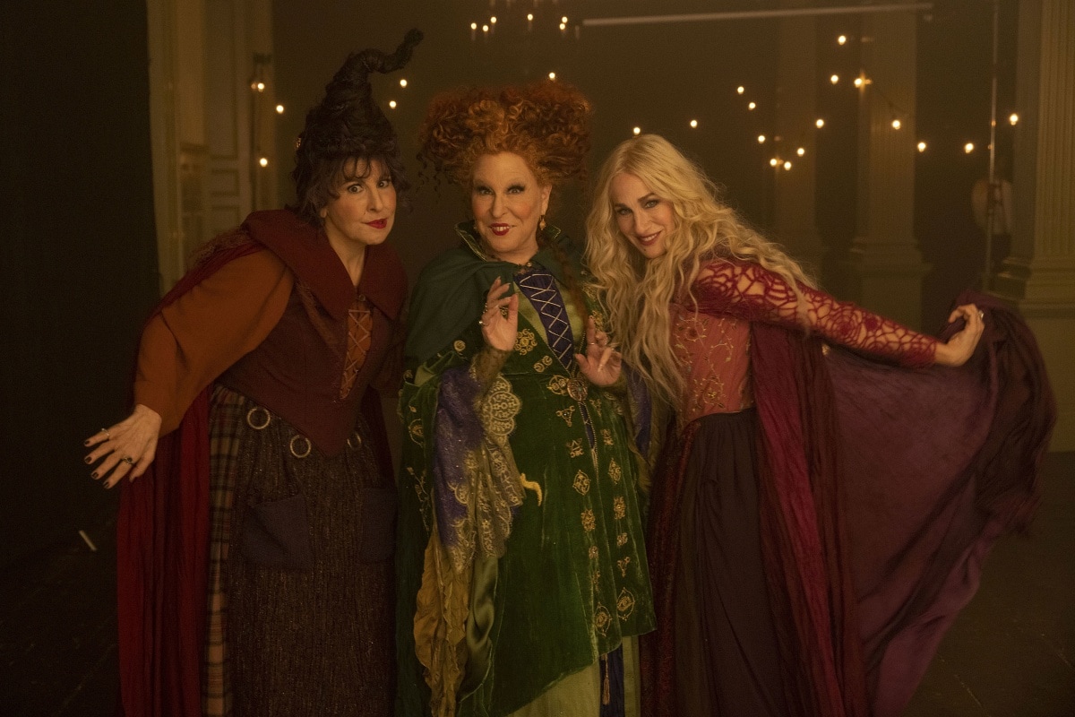 Kathy Najimy, Bette Midler, and Sarah Jessica Parker reprised their roles as the Sanderson sisters in Hocus Pocus 2