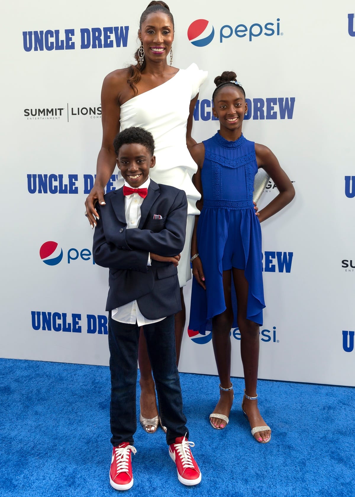Lisa Leslie with her kids, Michael Joseph Lockwood II and Lauren Jolie Lockwood, at the "Uncle Drew" New York Premiere