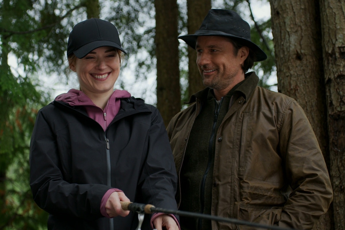 Alexandra Breckenridge as Mel Monroe and Martin Henderson as Jack Sheridan in the romantic drama television series "Virgin River"