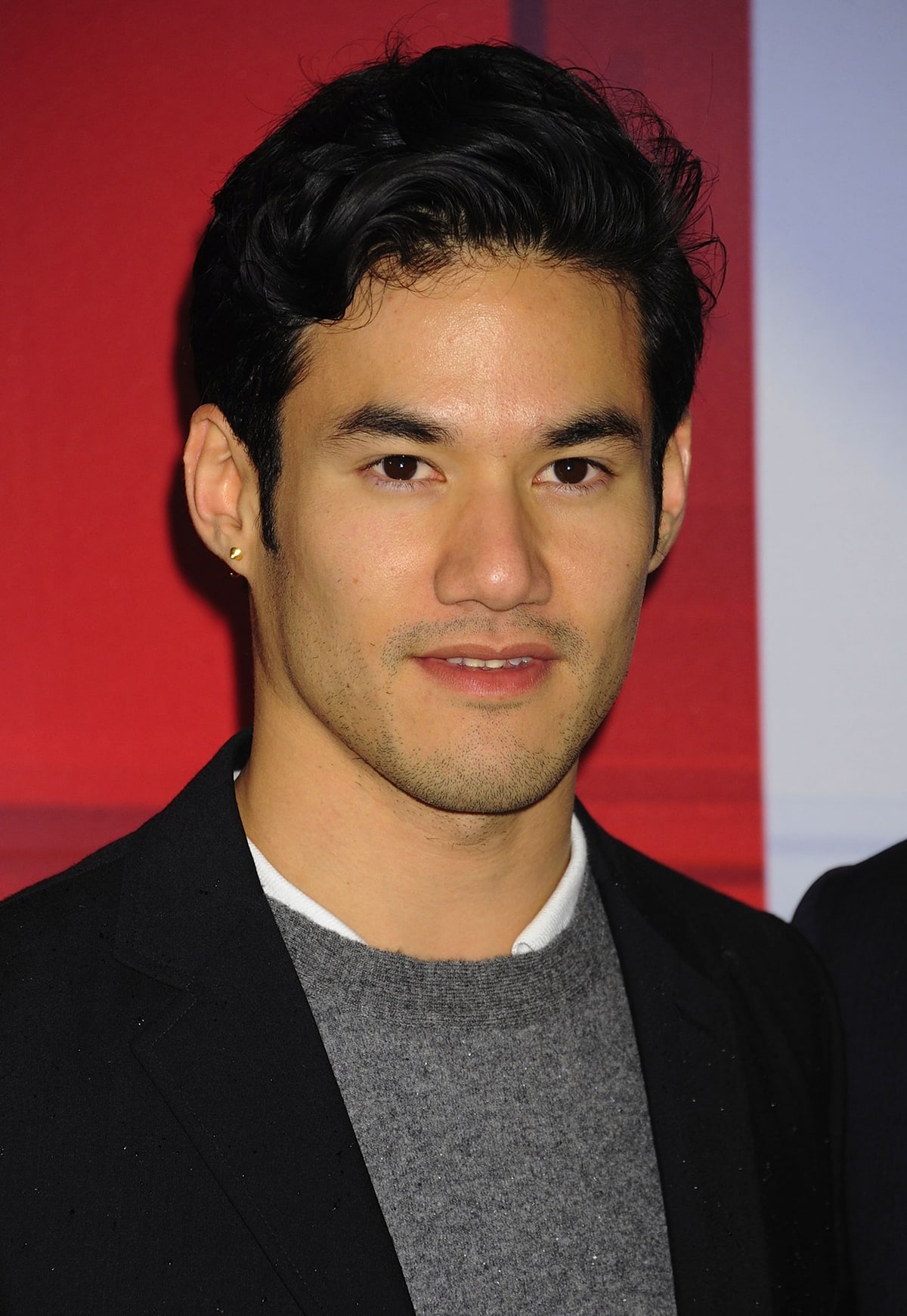 Born and raised in Paris, Joseph Altuzarra began his career in the fashion industry as an intern at Marc Jacobs in NYC