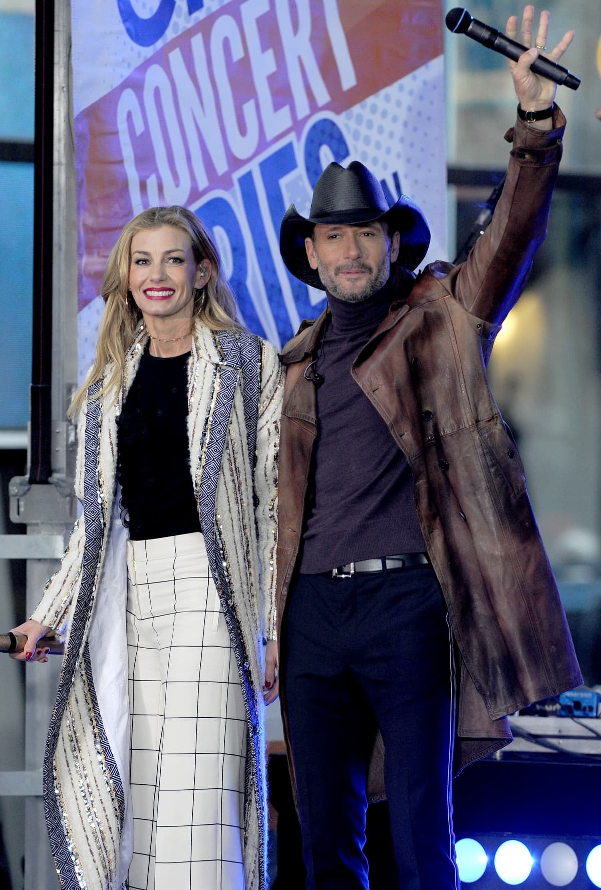 Faith Hill and Tim McGraw performing on the Today Show