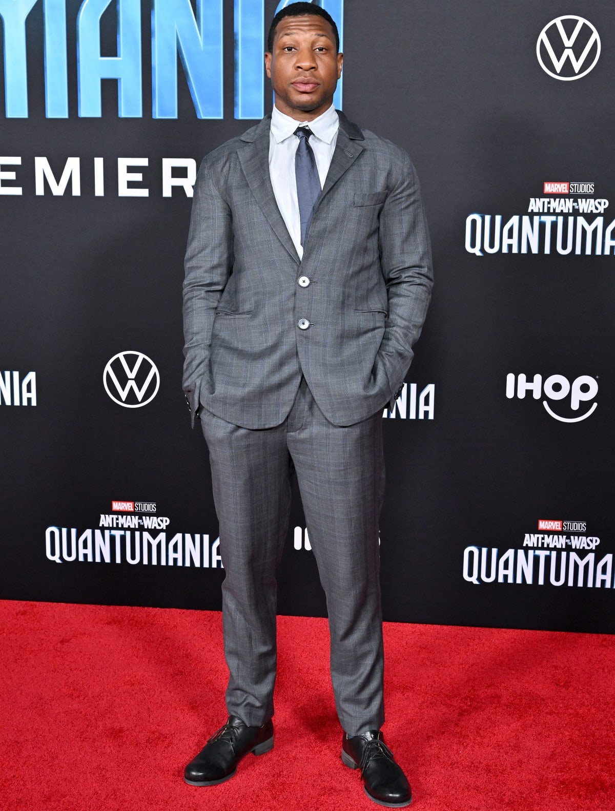 Stepping out in a grey suit, Jonathan Majors made an appearance at the premiere of Ant-Man and the Wasp: Quantumania