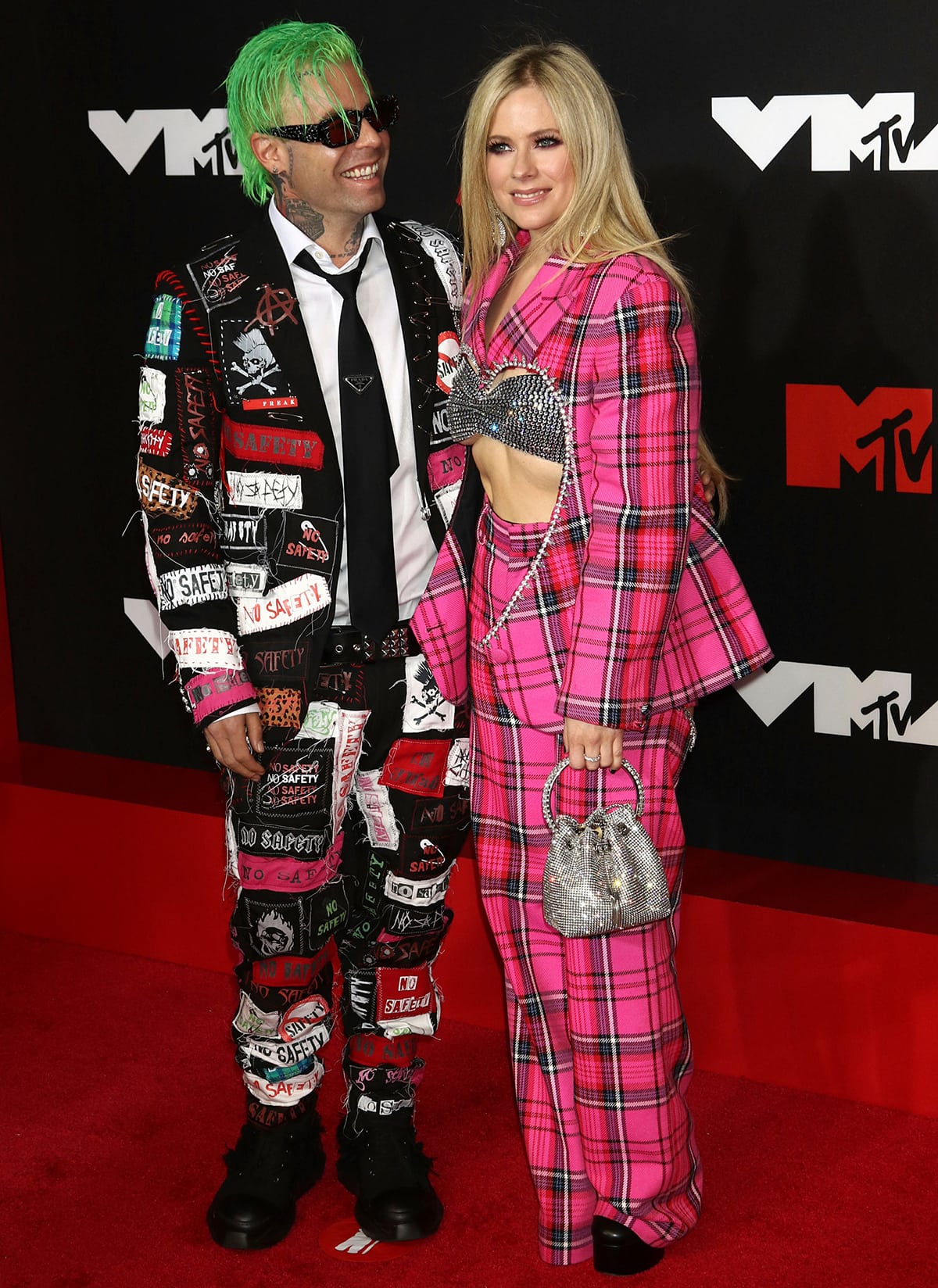 Mod Sun and Avril Lavigne pictured at the MTV Video Music Awards 2021 