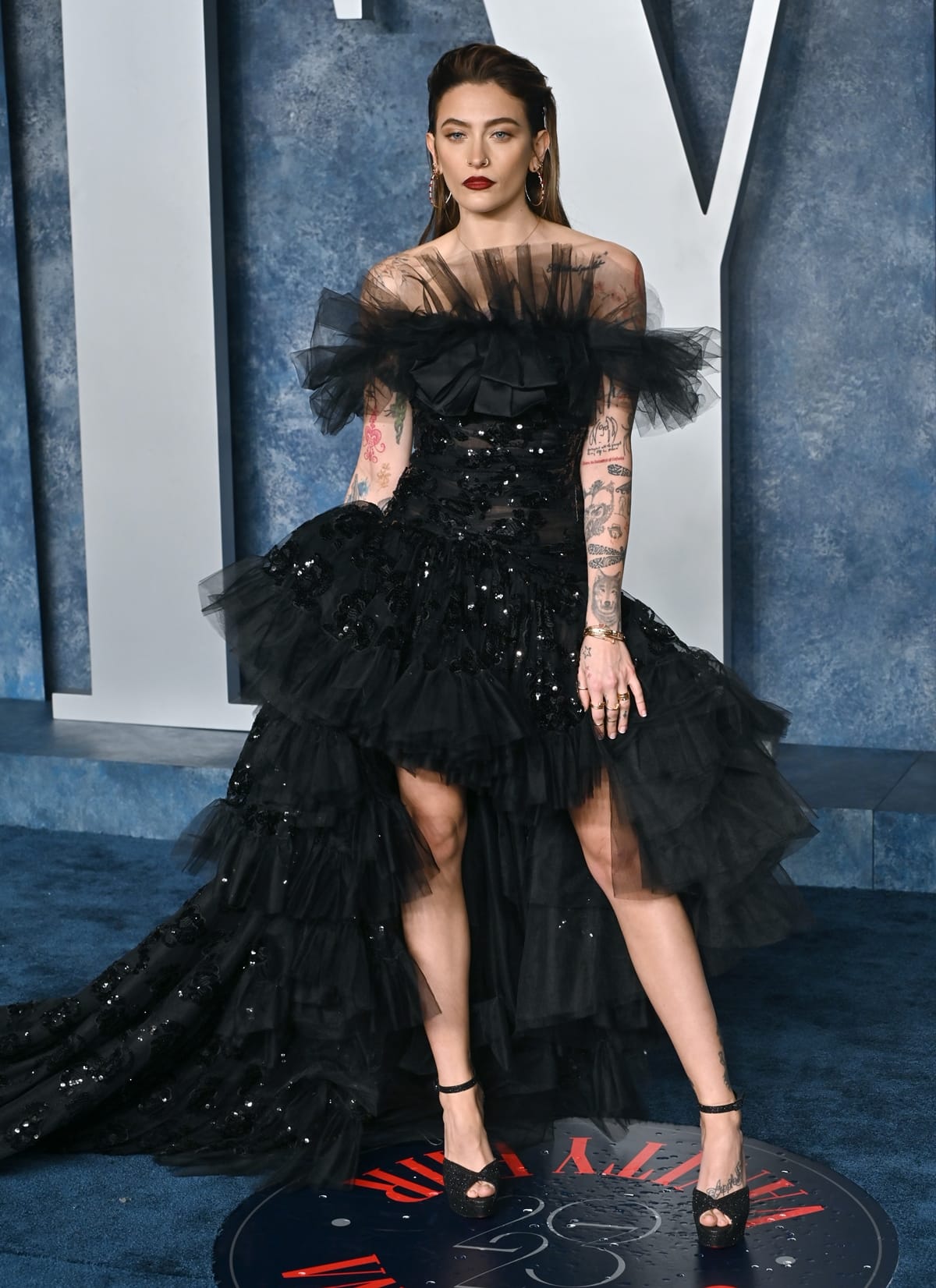 Paris Jackson in a punk rock-inspired outfit with a touch of high fashion at the 2023 Vanity Fair Oscar Party