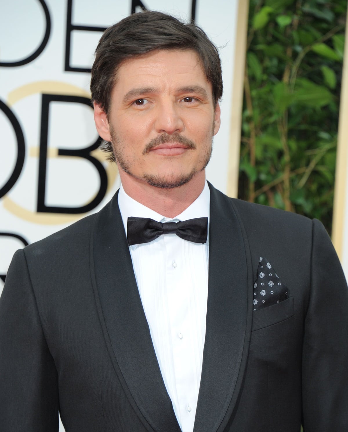 Pedro Pascal says that the circumstances of his mother's death made it difficult for them to remember her as the person she was, and he thinks about her every day