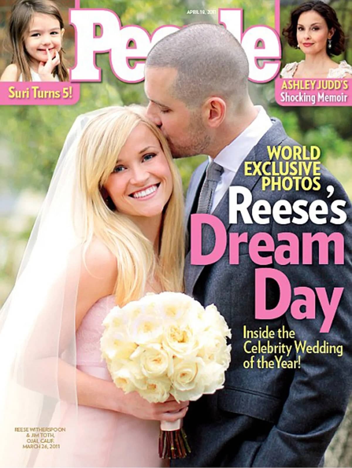 Reese Witherspoon in a custom Monique Lhuillier blush-hued wedding gown for her second wedding