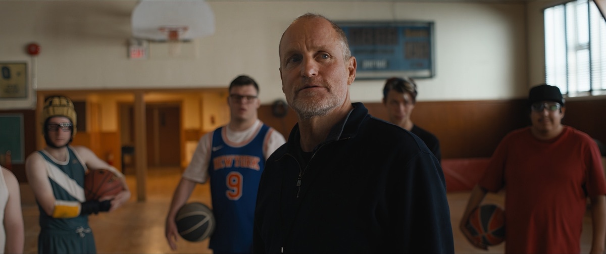 Woody Harrelson leads a team of players with intellectual disabilities in an inspirational scene from Champions