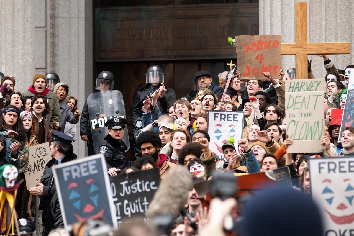 A crowd of actors posing as protesters filled the location for the filming of Joker: Folie a Deux at the NYC City Hall