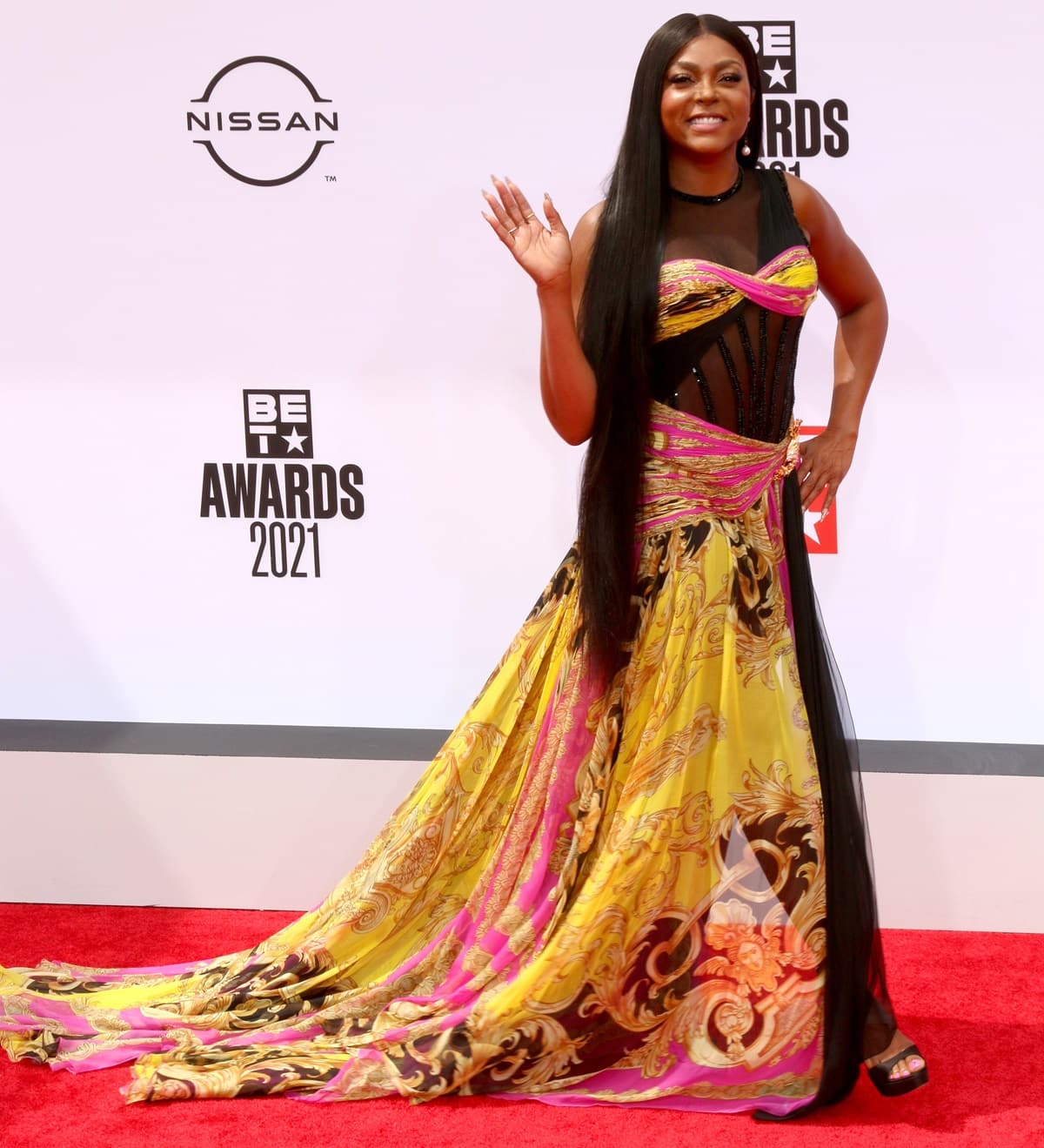Taraji P. Henson turned heads in a stunning Versace dress, expertly styled by Jason Bolden, at the 21st BET Awards