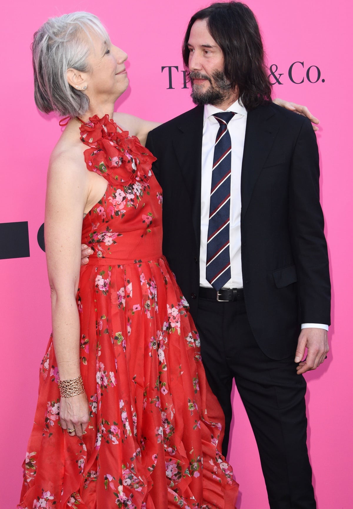 Keanu Reeves and Gray Haired Alexandra Grant Make Rare Public Display of  Affection at MOCA Gala 2023