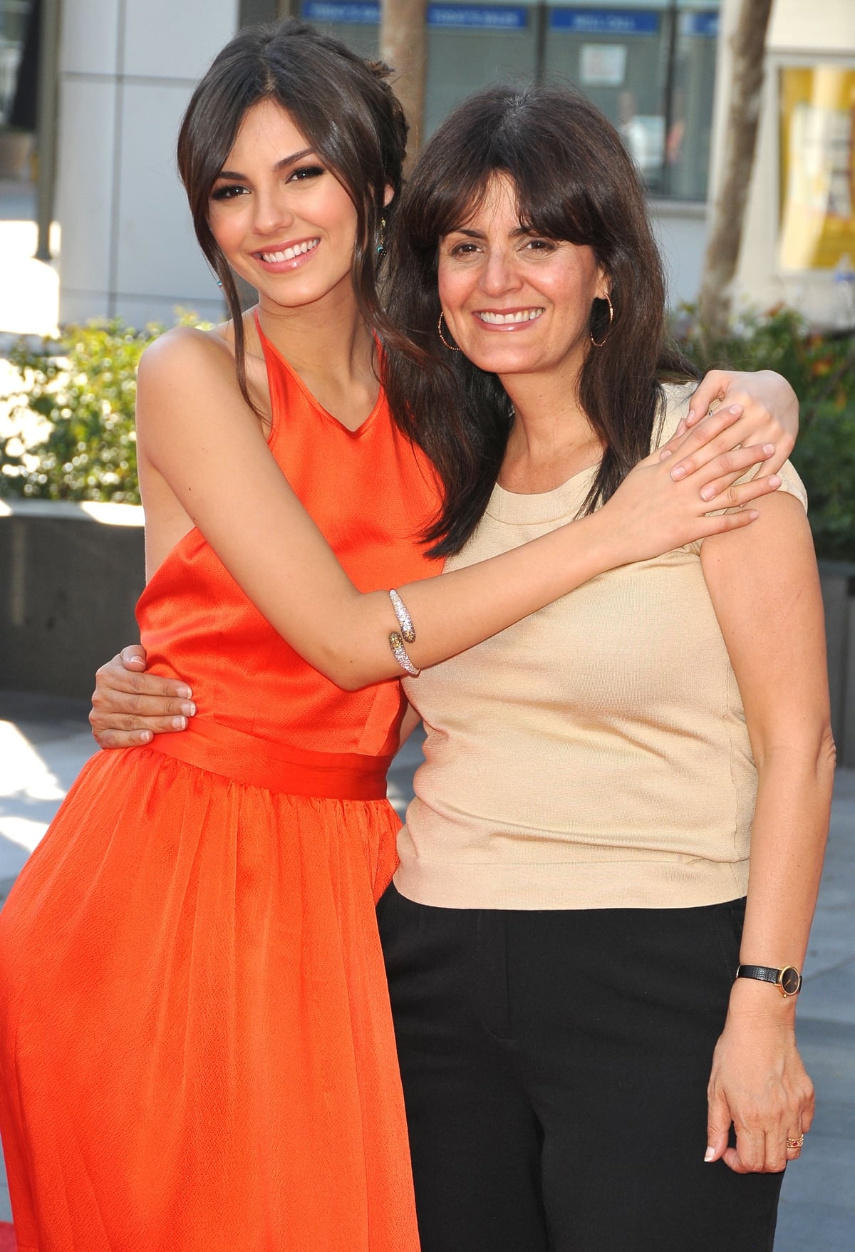 Serene Justice-Reed, originally from the Bronx and of Puerto Rican ancestry, is not only Victoria Justice's mother but also the ex-wife of Victoria's father, Zack Justice