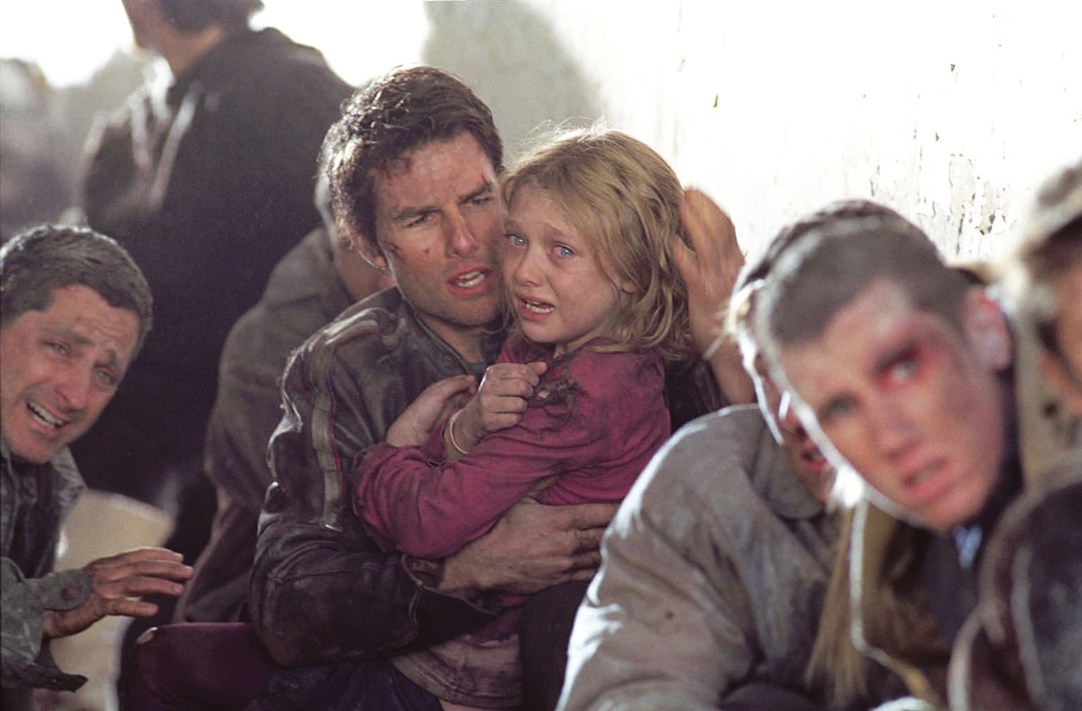 Tom Cruise portrays the determined and resourceful character of Ray Ferrier in the 2005 American science fiction action thriller film War of the Worlds, while Dakota Fanning delivers a captivating performance as Rachel Ferrier, a courageous and resilient young girl who faces unimaginable challenges during an alien invasion