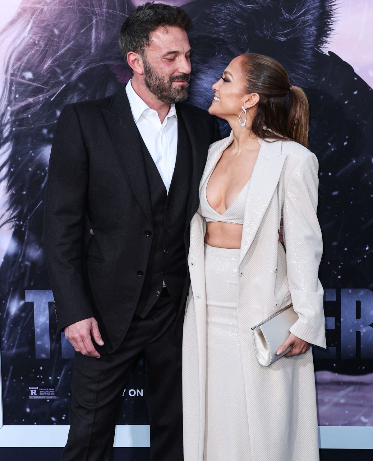 Ben Affleck and Jennifer Lopez cozied up to each other on the black carpet