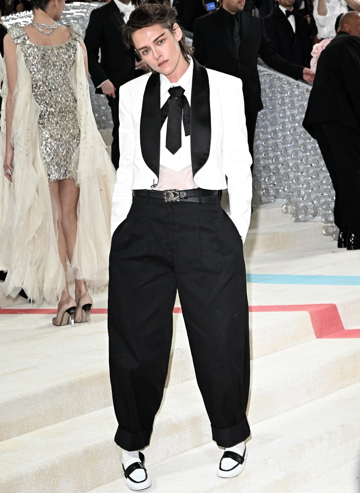 Kristen Stewart giving a nod to Karl Lagerfeld at the 2023 Met Gala