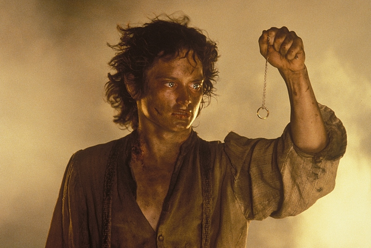 Elijah Wood's unforgettable portrayal of Frodo in the 2003 epic fantasy adventure film The Lord of the Rings: The Return of the King was an absolute triumph, as he captured the character's unwavering resilience, inner turmoil, and the weight of his burden with such depth and authenticity that it left a profound impact on viewers, solidifying Wood's place as a pivotal part of the film's monumental success