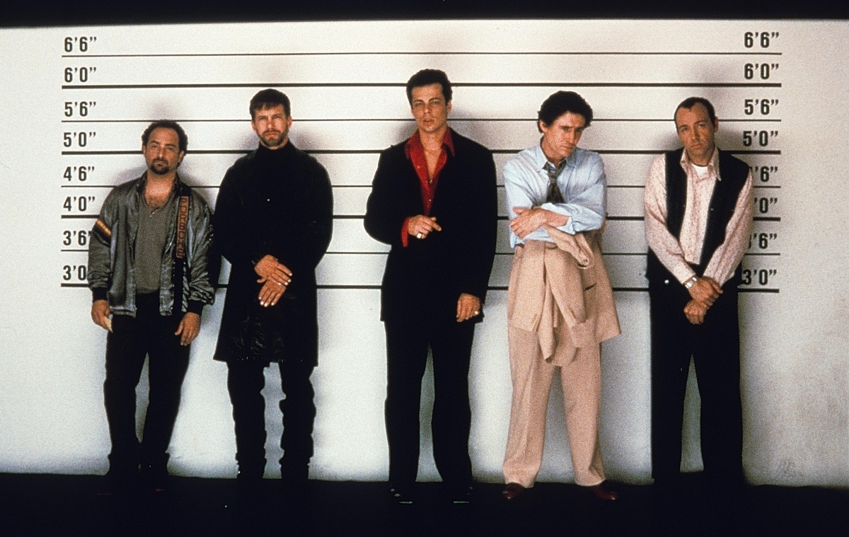 Kevin Pollak, Stephen Baldwin, Benicio del Toro, Gabriel Byrne, and Kevin Spacey in the 1995 neo-noir mystery film The Usual Suspects