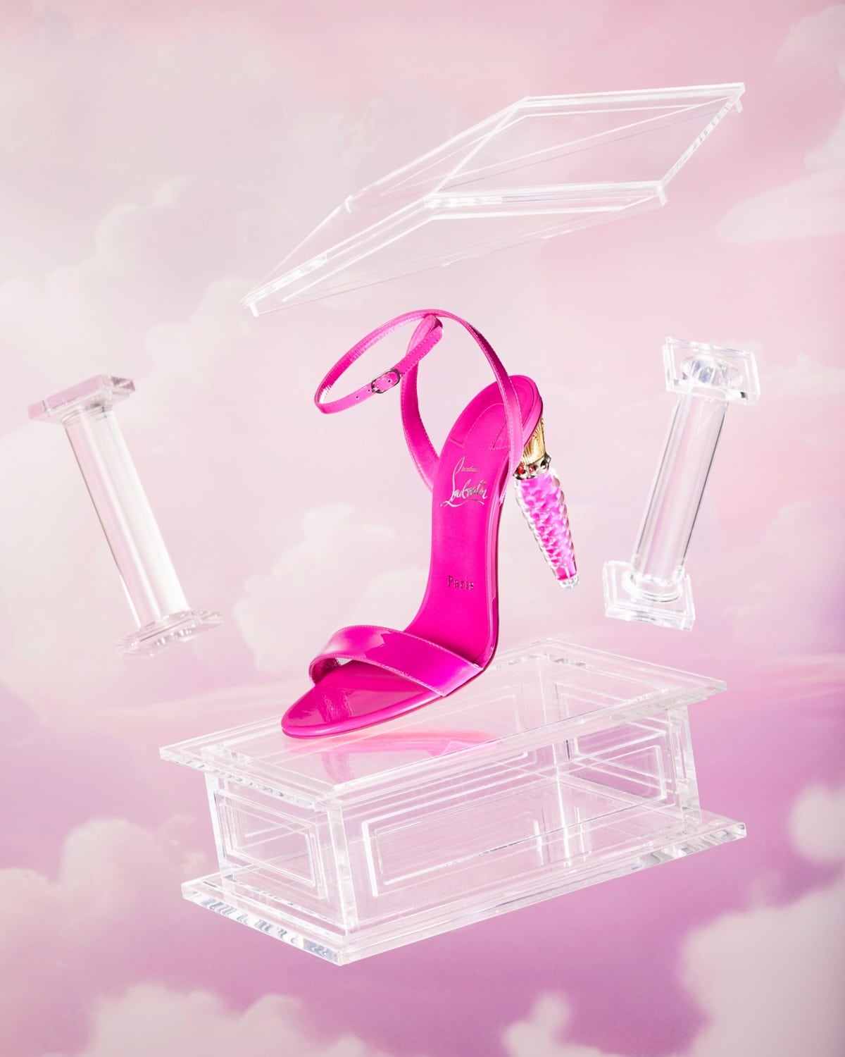 Radiating a luminous charm, the pump is adorned in Bolerose pink patent leather, creating a stunning visual effect