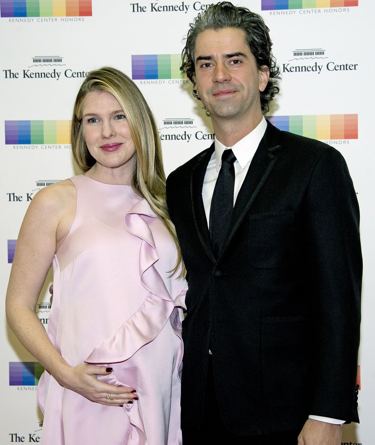 A pregnant Lily Rabe with her husband Hamish Linklater at the 2016 Kennedy Center Honors Formal Artist’s Dinner