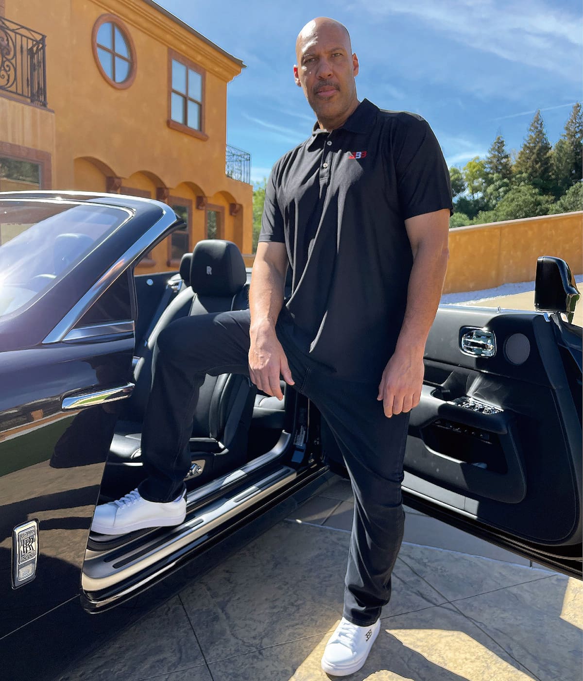 LaMelo Ball's father, LaVar Ball, is the founder and CEO of the clothing and shoe company Big Baller Brand