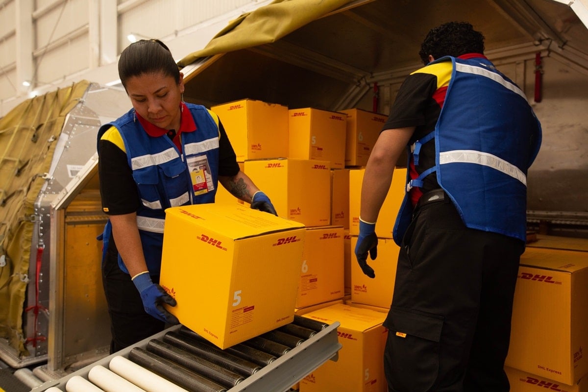 Luisaviaroma uses DHL Express for most of its deliveries