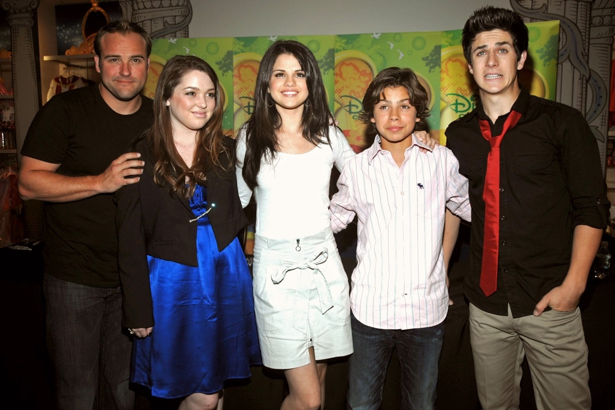 David DeLuise, Selena Gomez, Jennifer Stone, Jake T. Austin, and David Henrie gathered at The Times Center in New York on September 6, 2008, for the New York Times Talks event, captivating the audience during the press conference for Wizards of Waverly Place