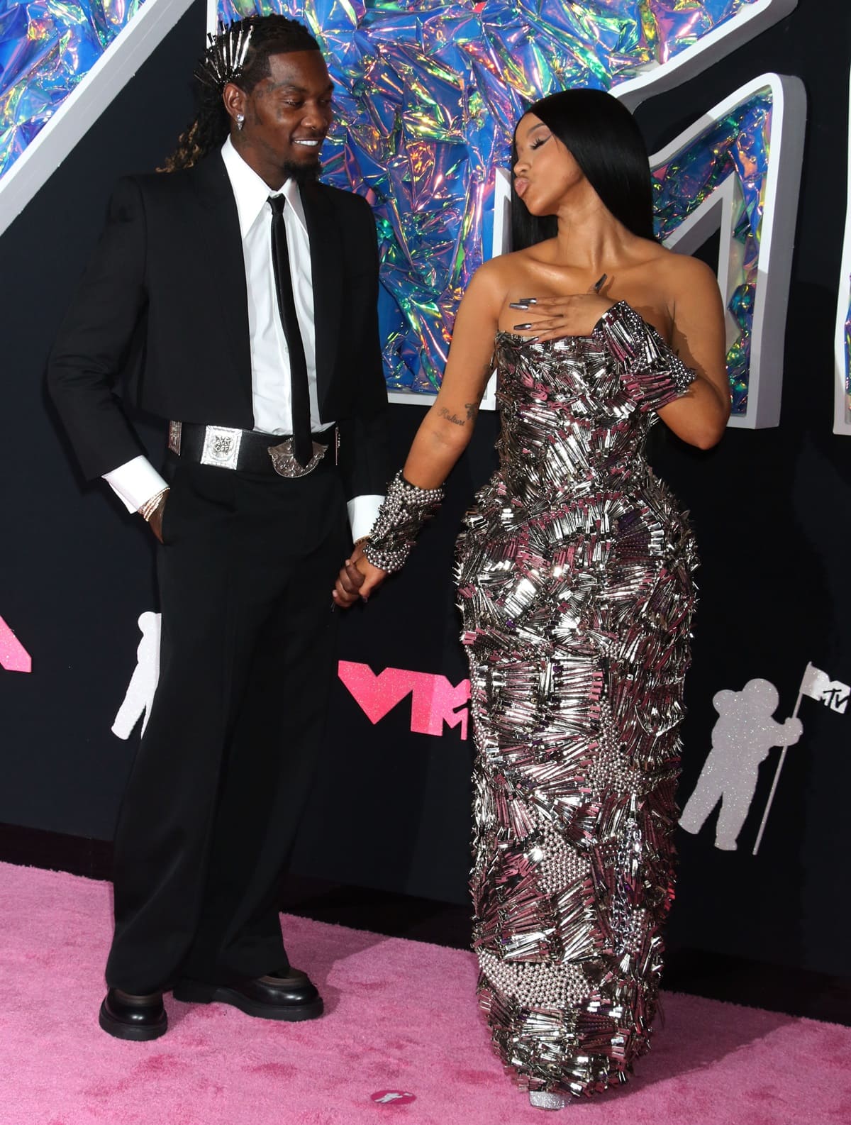 Cardi B and Offset indulged in some flirty fun at the 2023 MTV Video Music Awards
