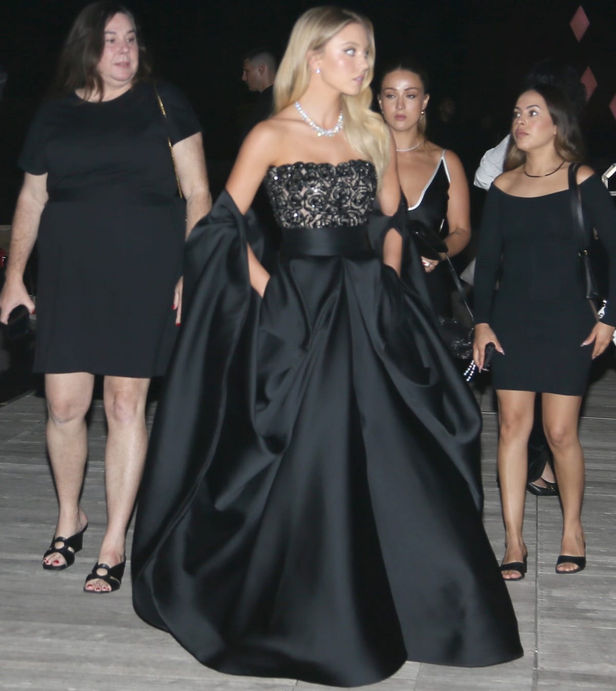 Sydney Sweeney looking stunning in a custom black gown from Armani Privé at Giorgio Armani’s “One Night Only” fashion show