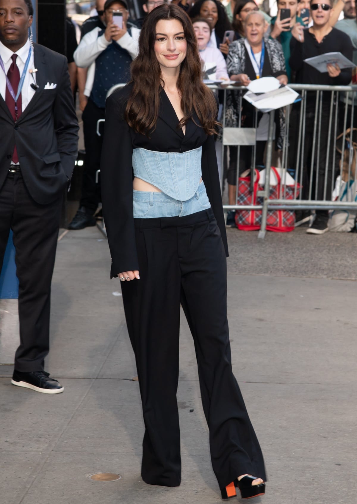 Anne Hathaway wearing black platform heels from Santoni