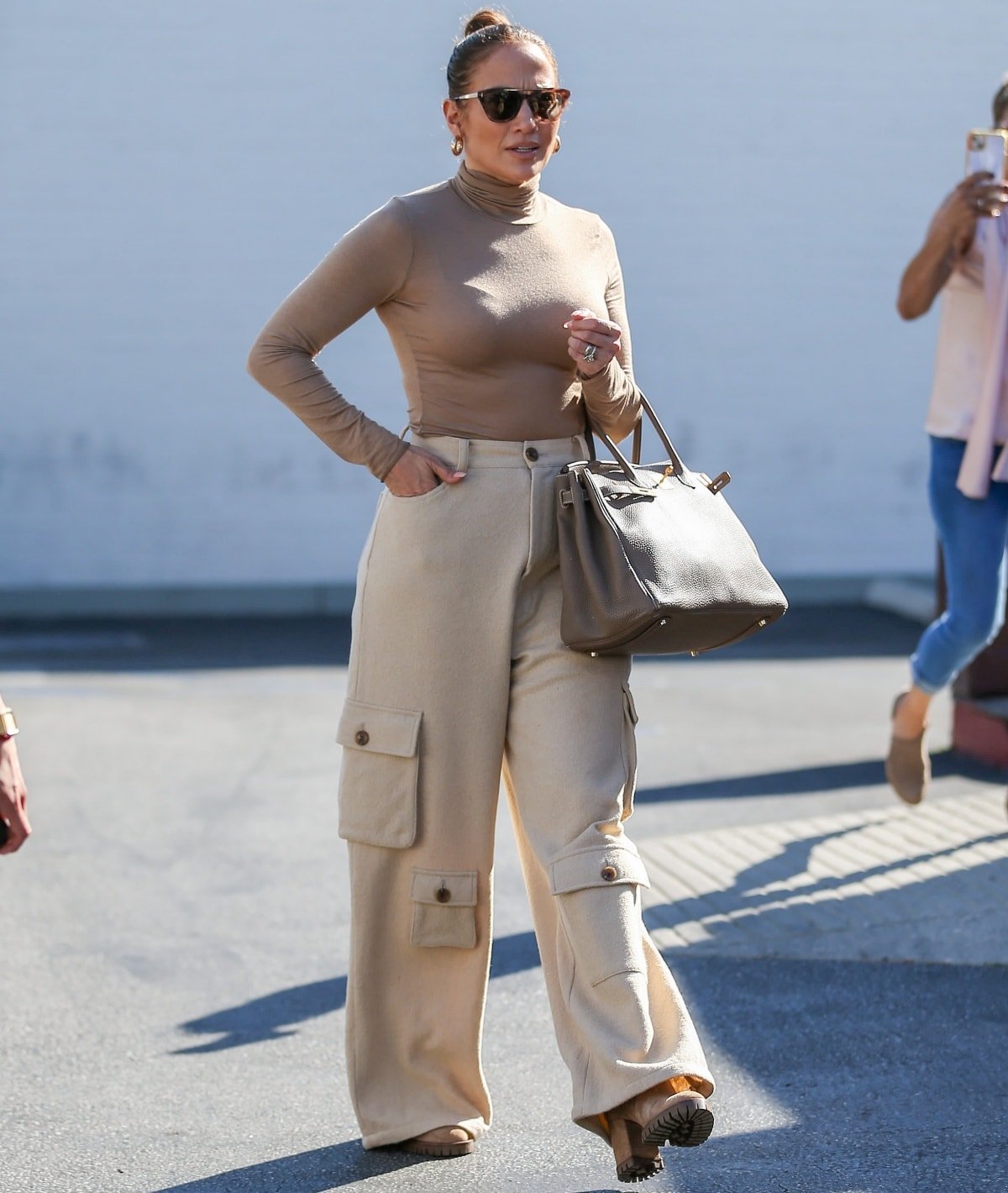 Jennifer Lopez Nails Fall Chic With Intimissimi Top and Frankie Shop ...