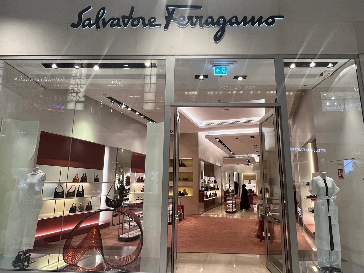 As of December 31, 2022, Salvatore Ferragamo had a total of 389 directly operated stores (DOS) around the world