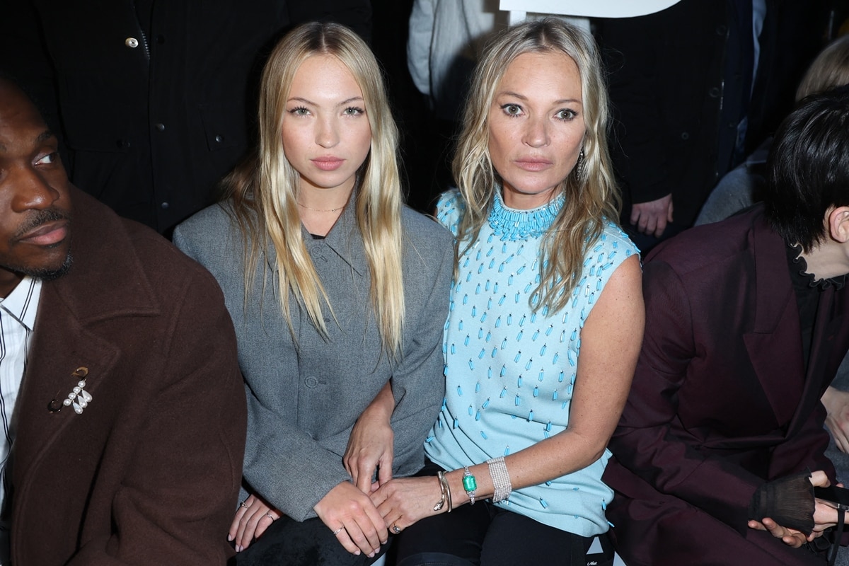 Lila Moss and Kate Moss attend the Dior Homme Menswear Fall/Winter 2024-2025 show as part of Paris Fashion Week on January 19, 2024, in Paris, France