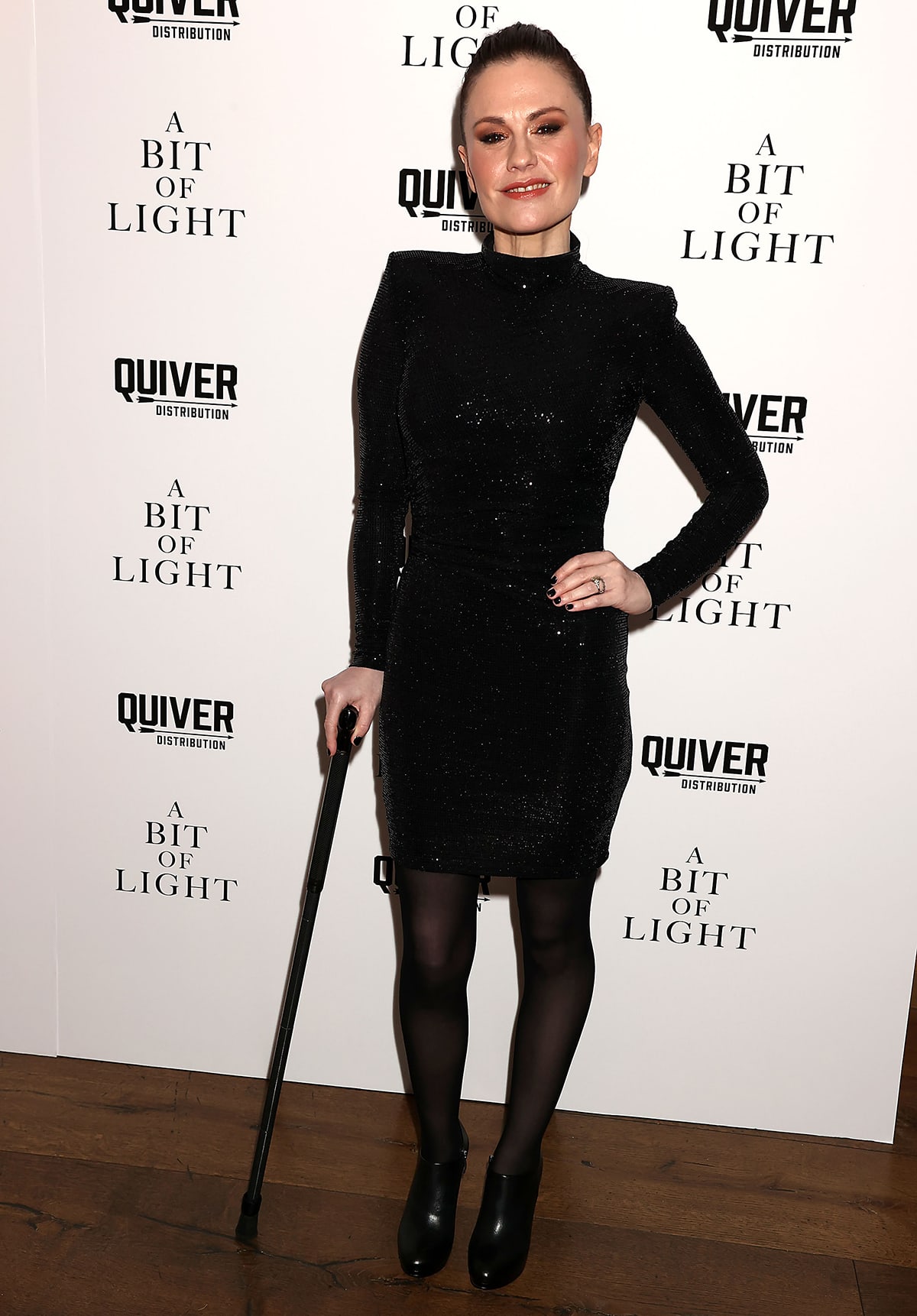 Anna Paquin shocks many as she arrives at the New York Screening of A Bit of Light at the Crosby Street Hotel with a cane, hinting at health issues, on April 3, 2024